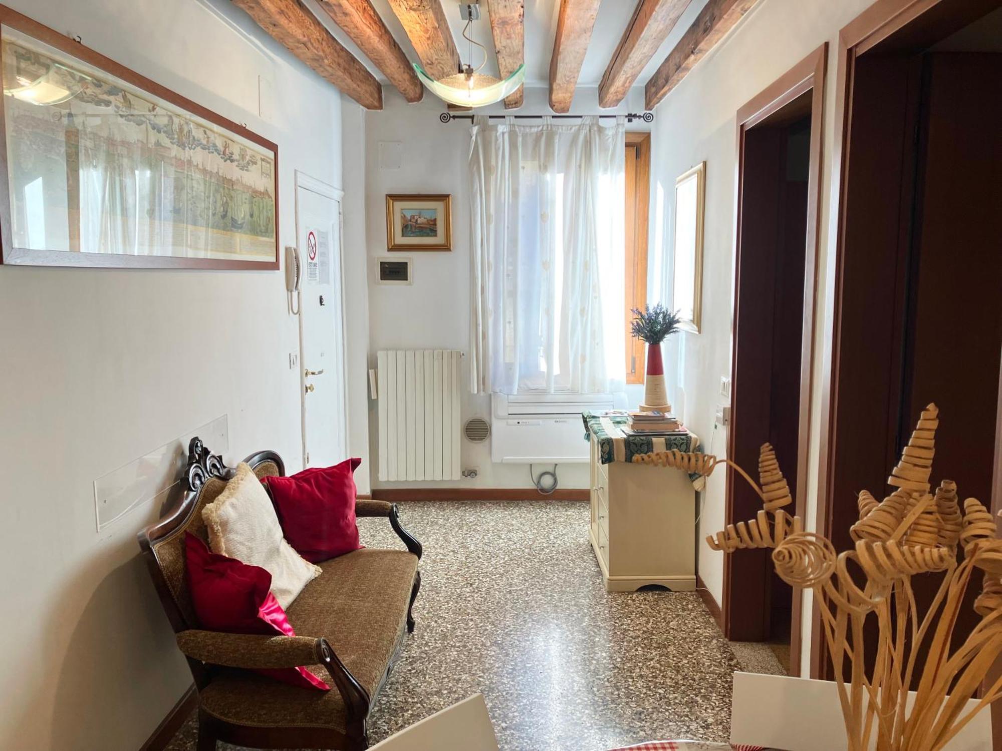 Apartamento San Bortolomio Near Suso Ice-cream *