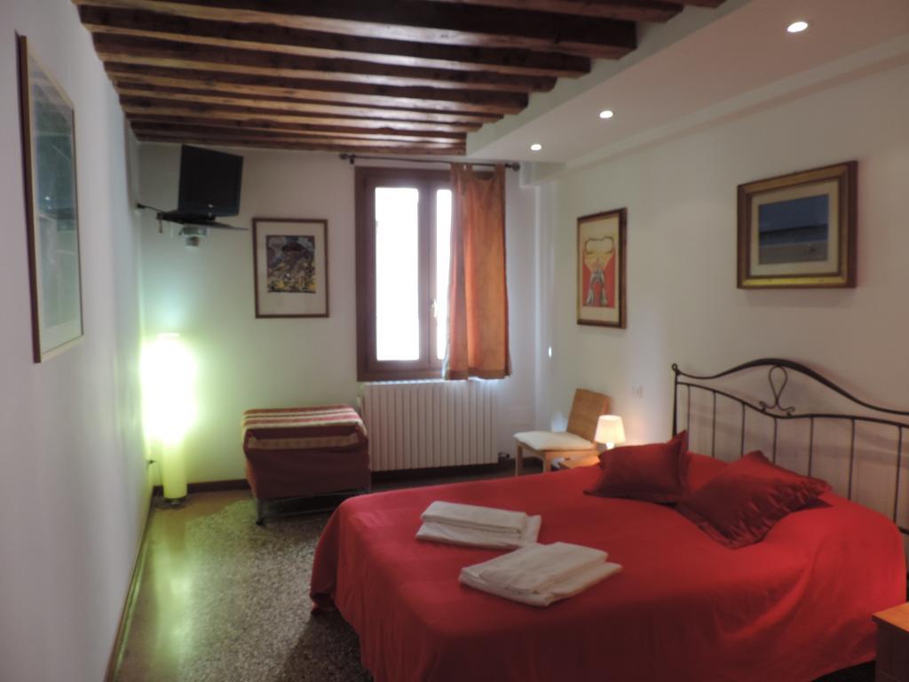 Apartamento San Bortolomio Near Suso Ice-cream Venecia